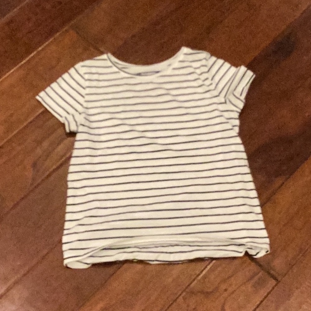 Girls Old Navy Black&White Striped Softest Tee